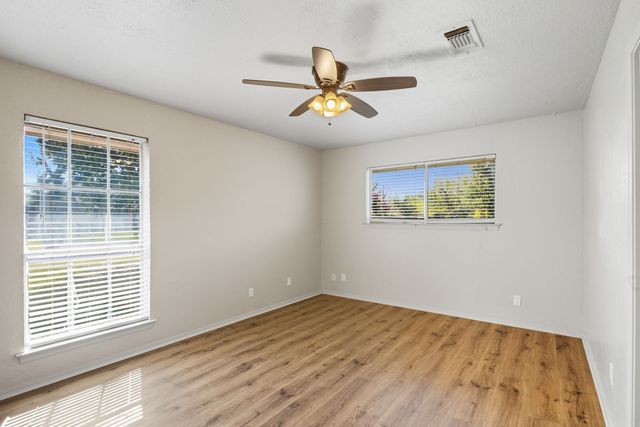 10304 Oak Creek Drive, Greenville, TX 75402