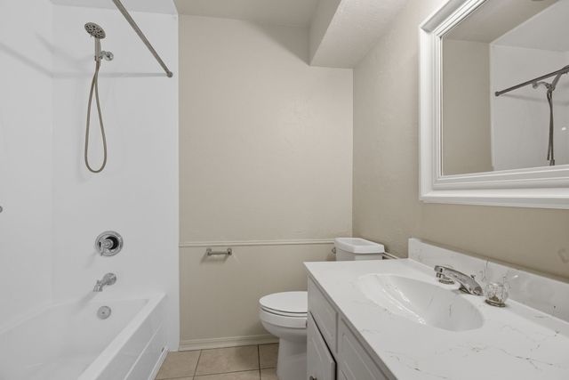 10304 Oak Creek Drive, Greenville, TX 75402