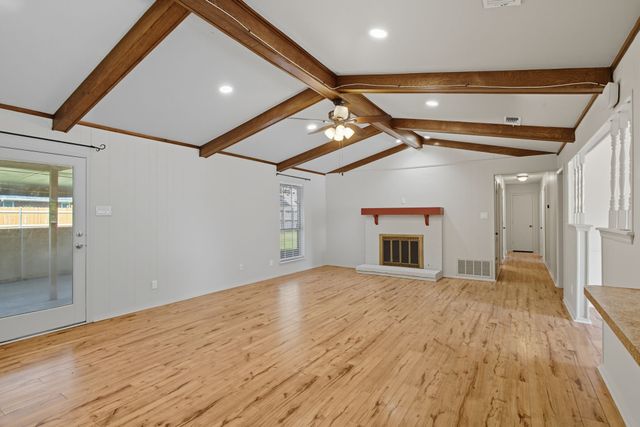 10304 Oak Creek Drive, Greenville, TX 75402