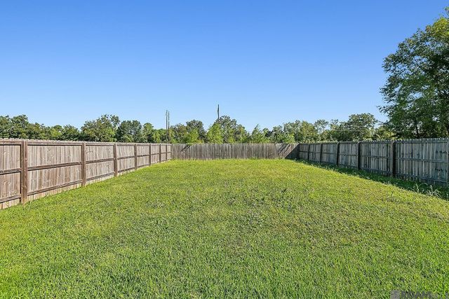 3024 Red Hat Rd, Brusly, LA 70719