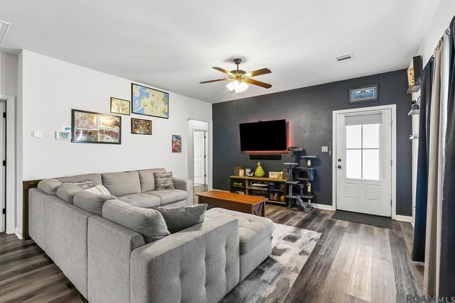 3024 Red Hat Rd, Brusly, LA 70719