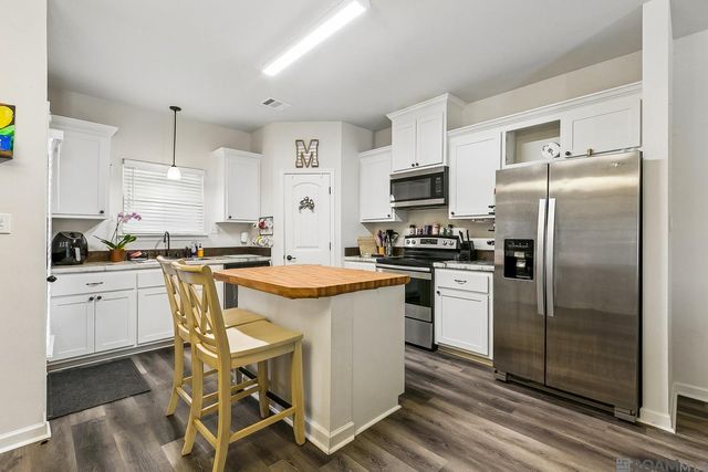 3024 Red Hat Rd, Brusly, LA 70719