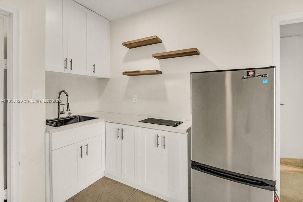 8330 SW 41st St 1, Davie, FL 33328
