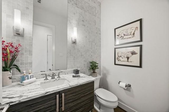 3207 Royal Courtside Avenue, Houston, TX 77082