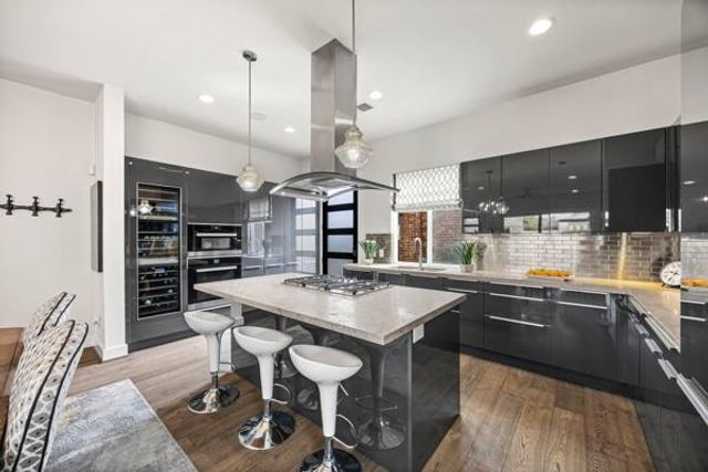 3207 Royal Courtside Avenue, Houston, TX 77082