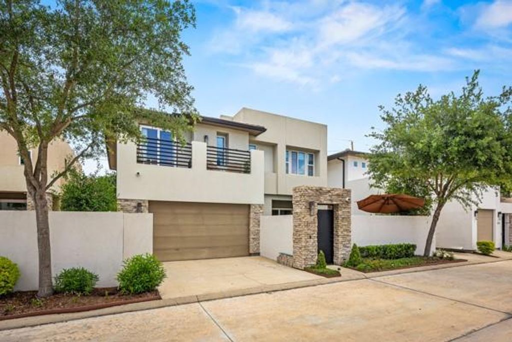 3207 Royal Courtside Avenue, Houston, TX 77082