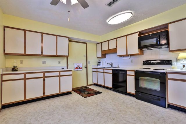 6828 Willow Creek Drive 6828 Willow Creek Drive, Dayton, OH 45424