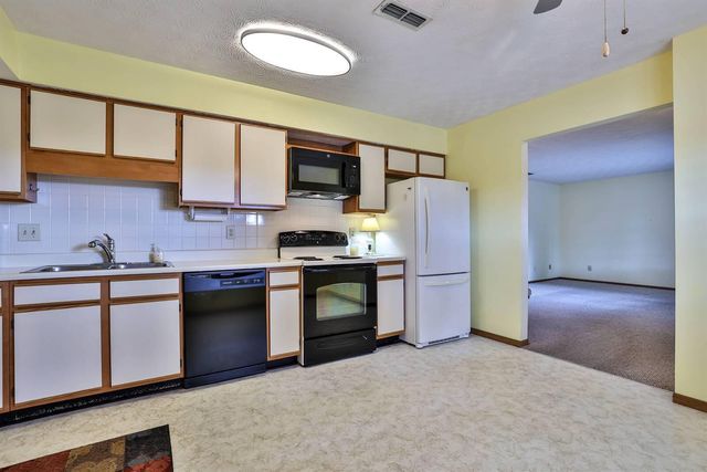 6828 Willow Creek Drive 6828 Willow Creek Drive, Dayton, OH 45424