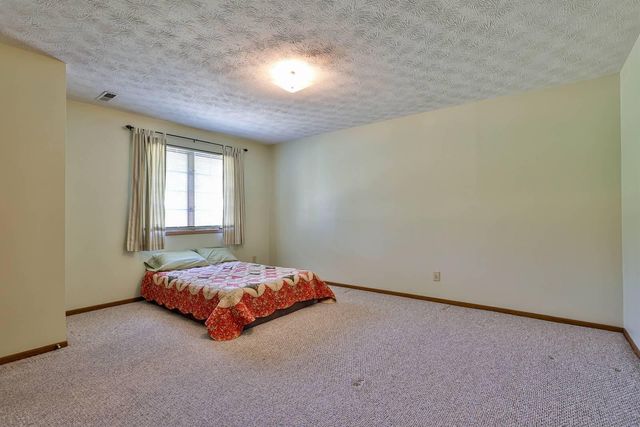 6828 Willow Creek Drive 6828 Willow Creek Drive, Dayton, OH 45424