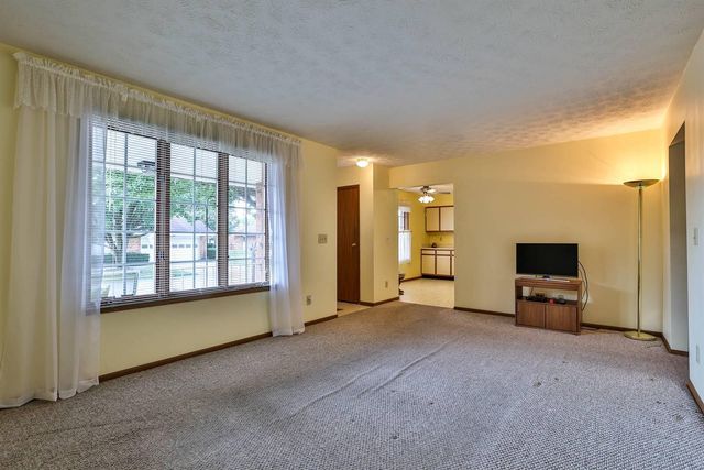 6828 Willow Creek Drive 6828 Willow Creek Drive, Dayton, OH 45424