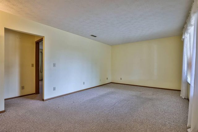 6828 Willow Creek Drive 6828 Willow Creek Drive, Dayton, OH 45424