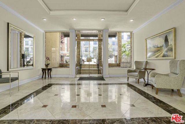 11970 Montana Avenue 207, Los Angeles, CA 90049