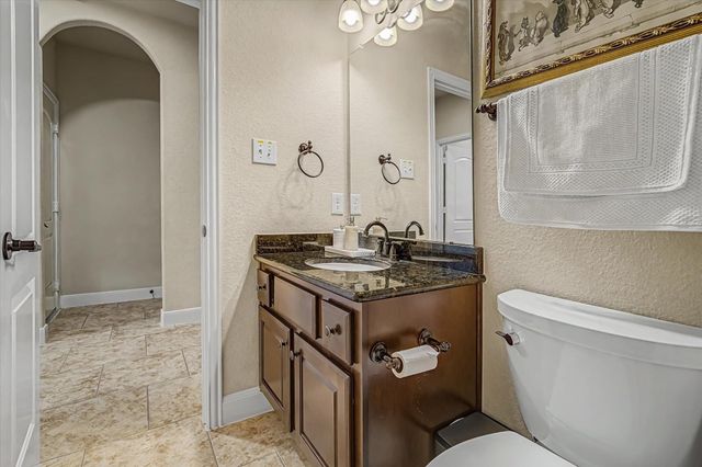 102 N Victoriana Circle, Spring, TX 77389