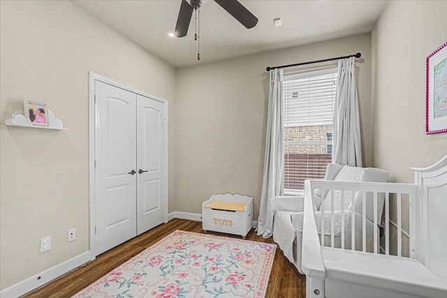 102 N Victoriana Circle, Spring, TX 77389