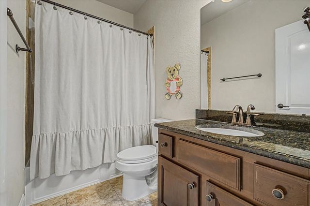 102 N Victoriana Circle, Spring, TX 77389