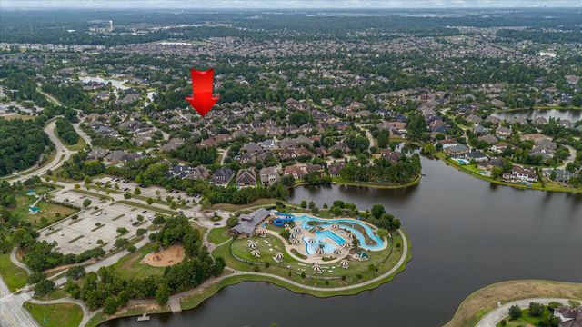 102 N Victoriana Circle, Spring, TX 77389
