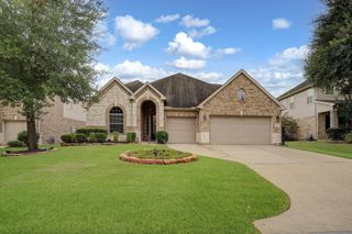 102 N Victoriana Circle, Spring, TX 77389