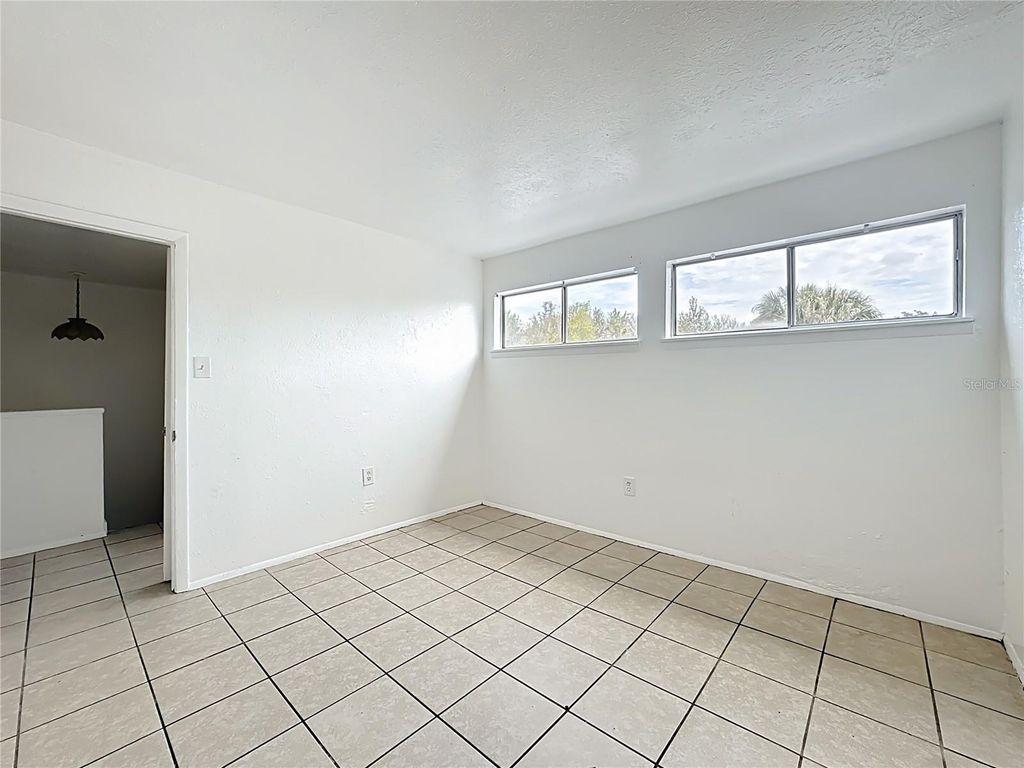 Image 31 of property listing at 3968 CRAYRICH CIRCLE C3, Orlando, FL 32839