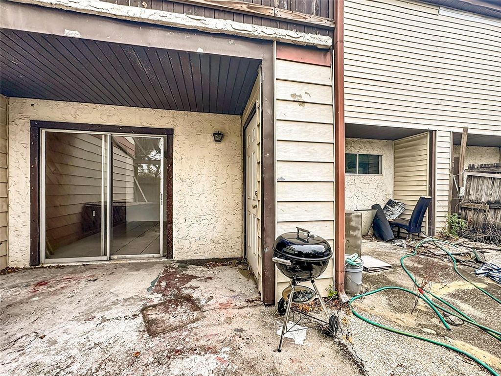 Image 37 of property listing at 3968 CRAYRICH CIRCLE C3, Orlando, FL 32839