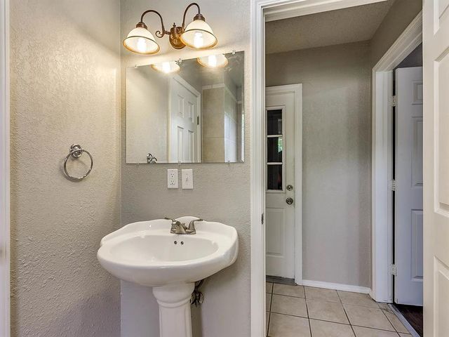 1300 San Fidel Lane, Edmond, OK 73003
