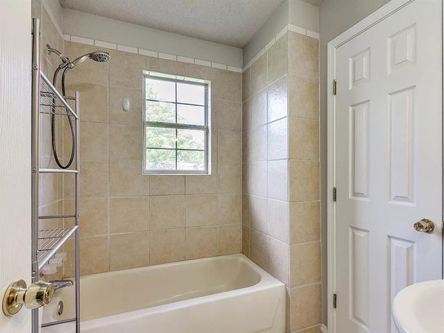 1300 San Fidel Lane, Edmond, OK 73003
