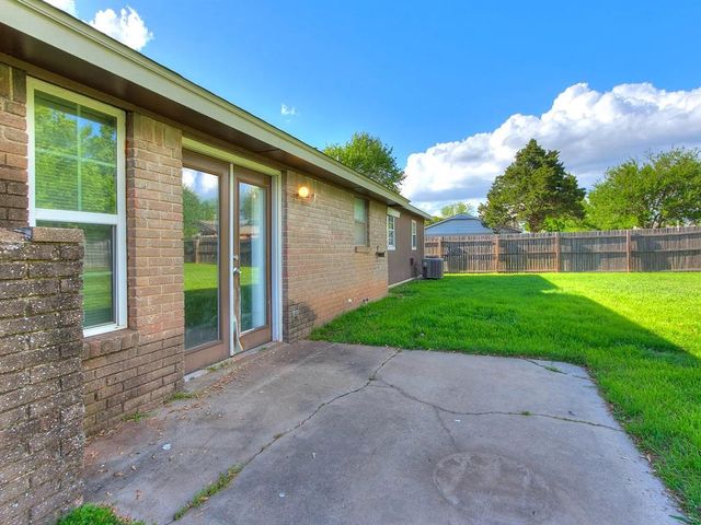 1300 San Fidel Lane, Edmond, OK 73003