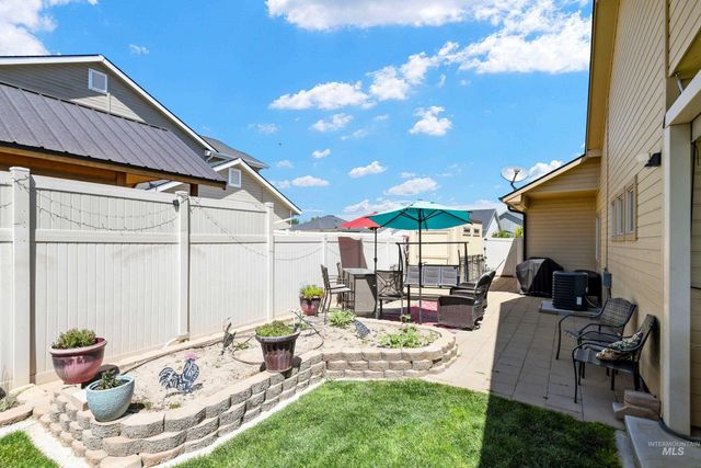 16 N Luke Loop, Nampa, ID 83651