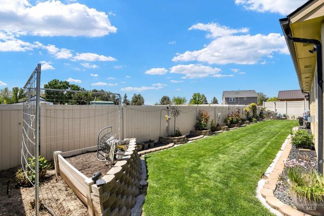 16 N Luke Loop, Nampa, ID 83651
