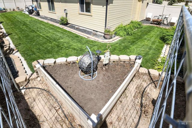 16 N Luke Loop, Nampa, ID 83651