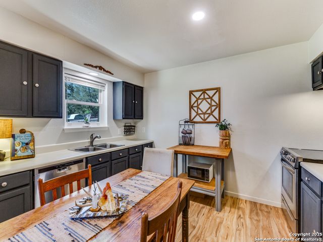 710 Fifth, Comfort, TX 78013