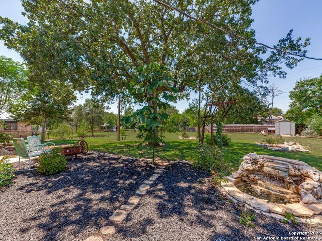 710 Fifth, Comfort, TX 78013