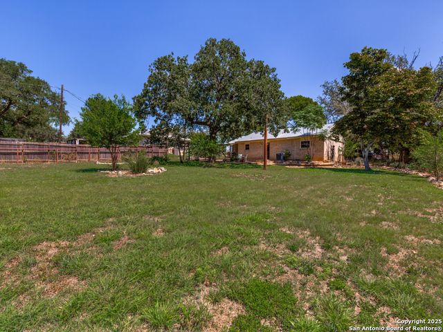 710 Fifth, Comfort, TX 78013