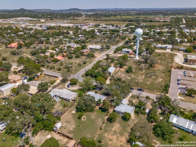 710 Fifth, Comfort, TX 78013