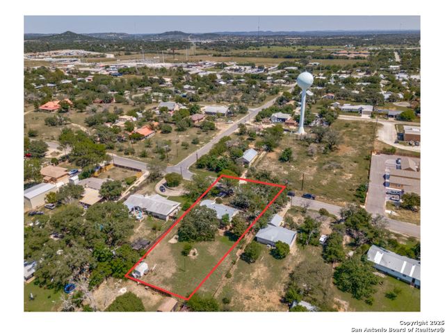 710 Fifth, Comfort, TX 78013