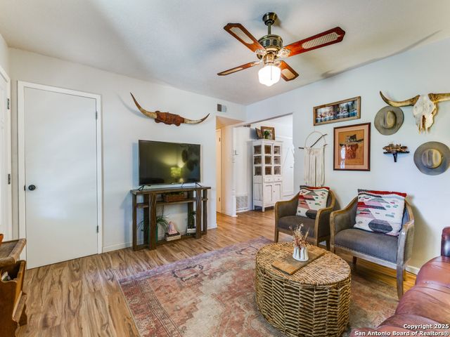 710 Fifth, Comfort, TX 78013