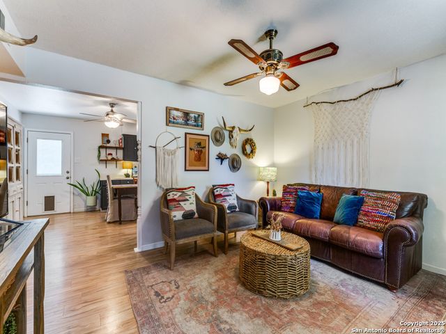 710 Fifth, Comfort, TX 78013