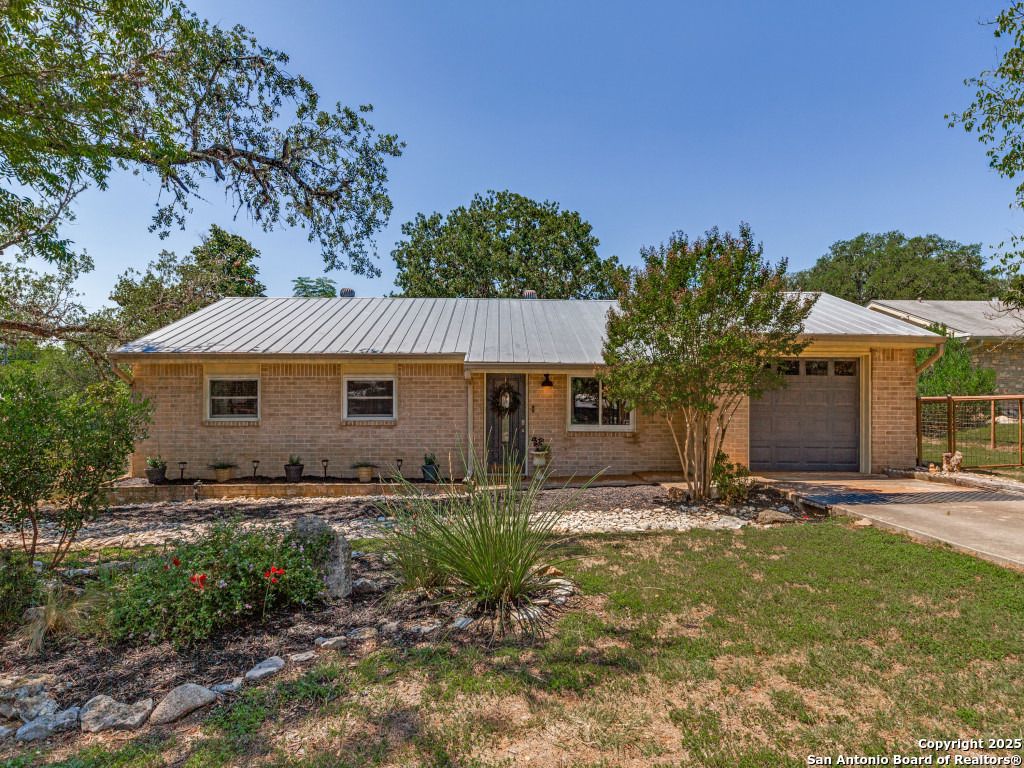 710 Fifth, Comfort, TX 78013