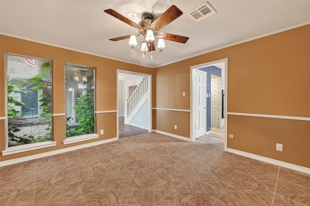 5711 Bermuda Dunes Dr, Houston, TX 77069