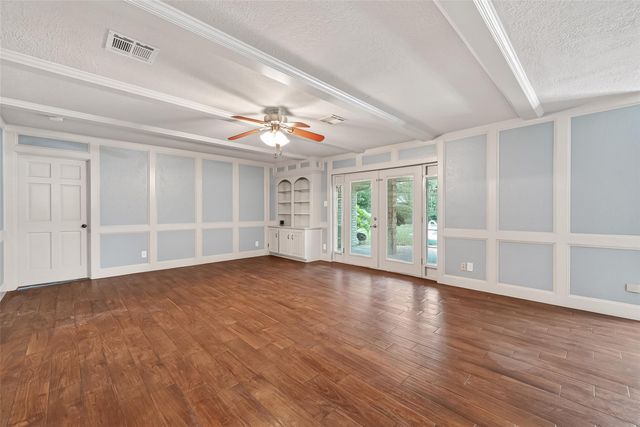 5711 Bermuda Dunes Dr, Houston, TX 77069