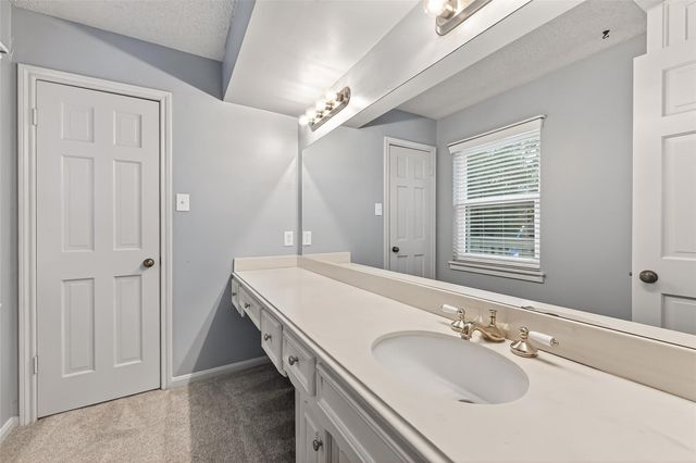 5711 Bermuda Dunes Dr, Houston, TX 77069