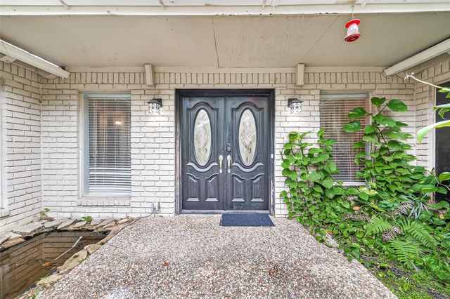 5711 Bermuda Dunes Dr, Houston, TX 77069