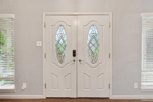 5711 Bermuda Dunes Dr, Houston, TX 77069