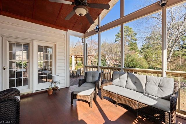 4855 Century Oaks Lane, Winston-salem, NC 27106