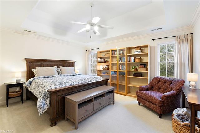 4855 Century Oaks Lane, Winston-salem, NC 27106