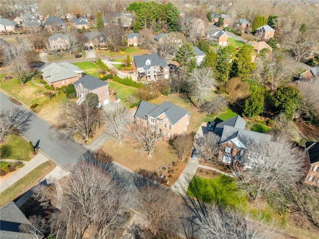 4855 Century Oaks Lane, Winston-salem, NC 27106