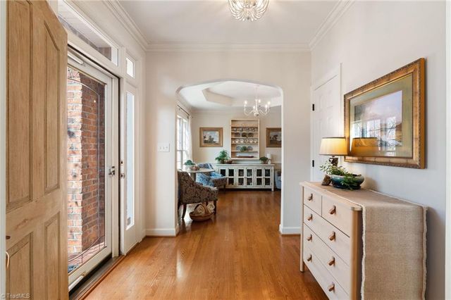 4855 Century Oaks Lane, Winston-salem, NC 27106