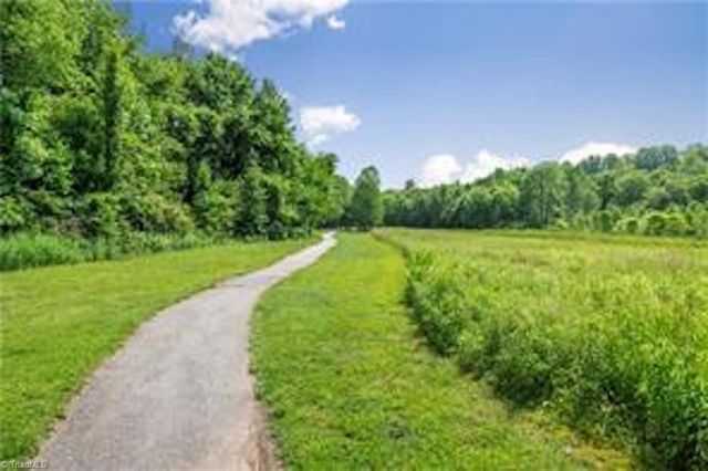 4855 Century Oaks Lane, Winston-salem, NC 27106