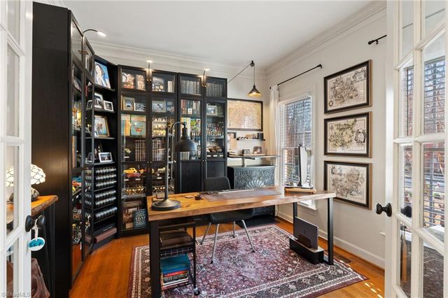 4855 Century Oaks Lane, Winston-salem, NC 27106