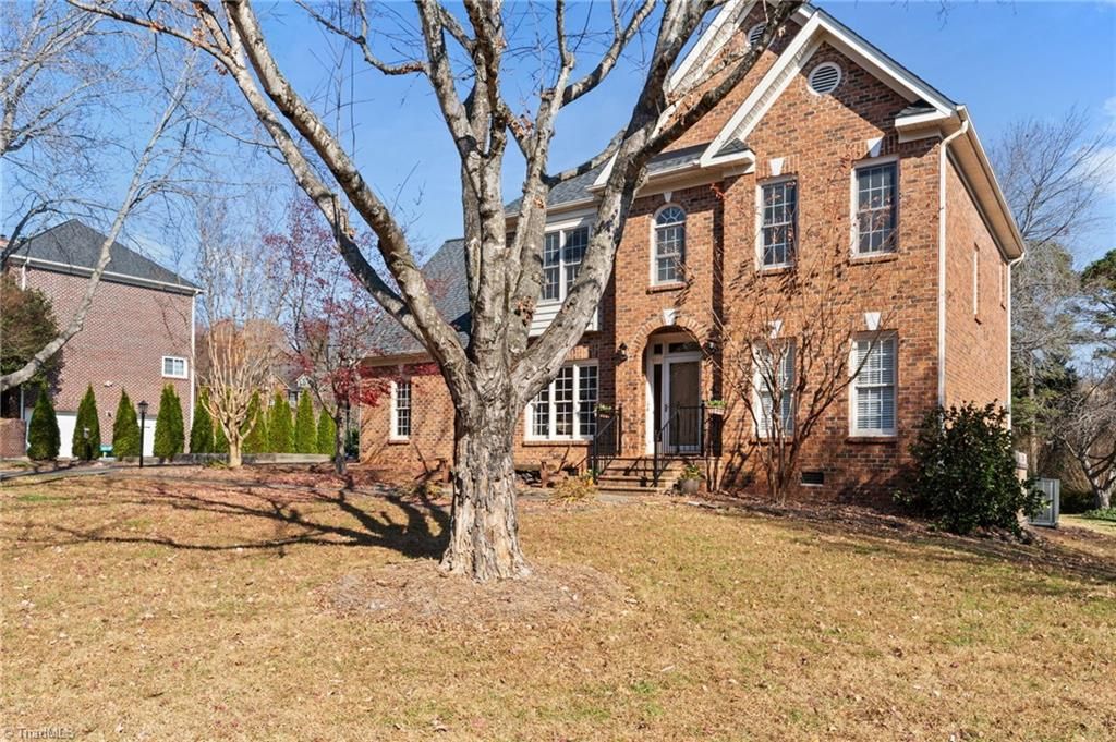 4855 Century Oaks Lane, Winston-salem, NC 27106