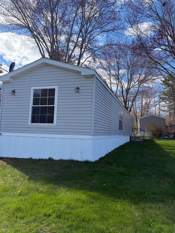 91 Crystal Springs Way, Somersworth, NH 03878